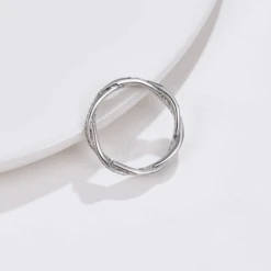 Alliance Femme Argent: Élégance Radieuse 6 Alliance Femme Argent: Élégance Radieuse -Samfuryus Soldes Boutique Alliance Femme Argent Elegance Radieuse 3