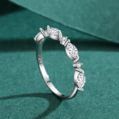 Alliance Femme Or Blanc : Lueur Éternelle 5 Alliance Femme Or Blanc : Lueur Éternelle -Samfuryus Soldes Boutique Alliance Femme Or Blanc Lueur Eternelle