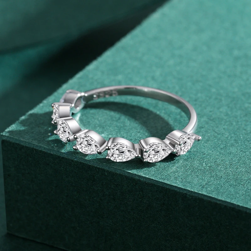 Alliance Femme Or Blanc : Lueur Éternelle 2 Alliance Femme Or Blanc : Lueur Éternelle – Image 2