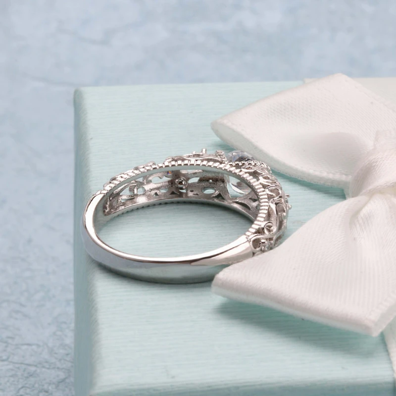 Alliance Femme Or Blanc : Pureté Et Raffinement 5 Alliance Femme Or Blanc : Pureté Et Raffinement – Image 5