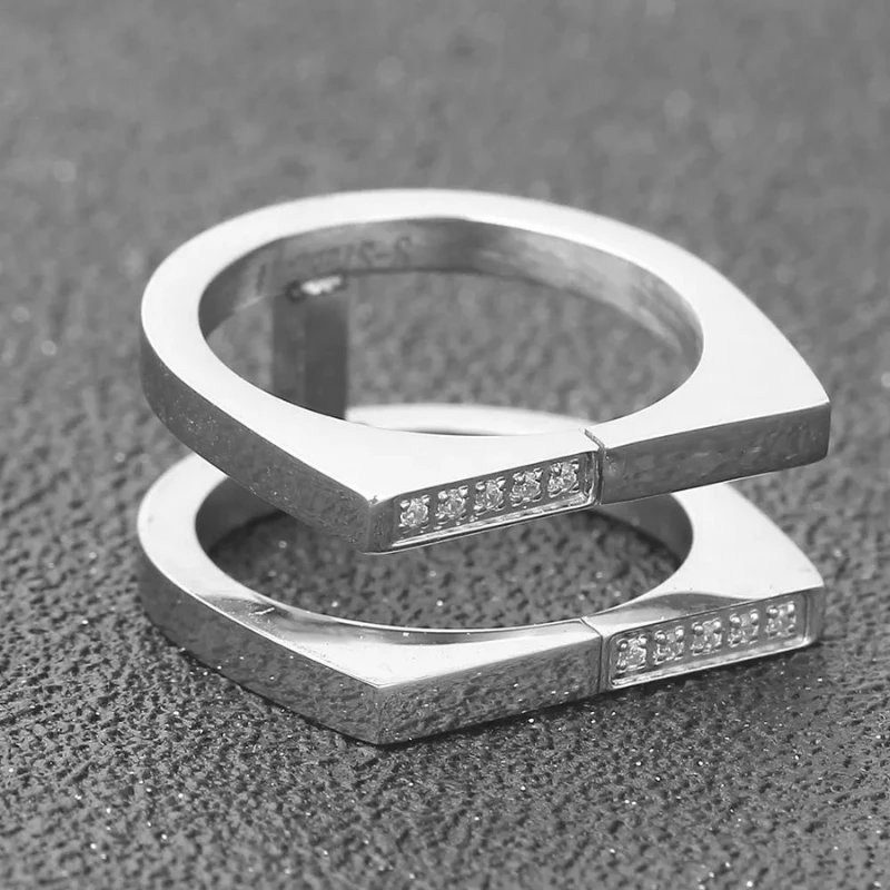 Bague Acier Inoxydable Femme : Charme Minimaliste 2 Bague Acier Inoxydable Femme : Charme Minimaliste – Image 2