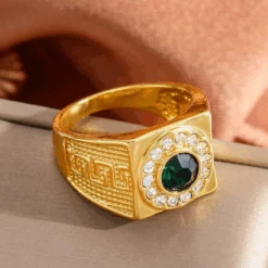 Bague Homme Émeraude : Élégance Naturelle 9 Bague Homme Émeraude : Élégance Naturelle -Samfuryus Soldes Boutique Bague Homme Emeraude Elegance Naturelle