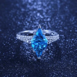 Bague De Fiançailles En Saphir: Brise Bleue -Samfuryus Soldes Boutique Bague de Fiancailles en Saphir Brise Bleue 2