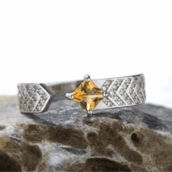 Bague En Argent Avec Pierre De Citrine -Samfuryus Soldes Boutique Bague en Argent avec Pierre de Citrine 2