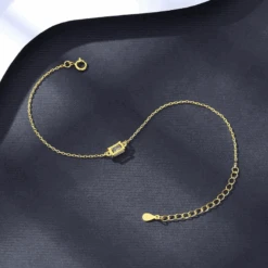 Bracelet Femme Or : Élégance Intemporelle -Samfuryus Soldes Boutique Bracelet Femme Or Elegance Intemporelle 1