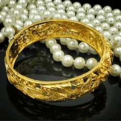 Bracelet Femme Or : L'Art Du Raffinement -Samfuryus Soldes Boutique Bracelet Femme Or L Art du Raffinement 4