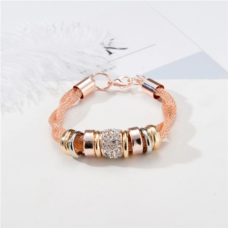 Bracelet Femme Pas Cher : Chic Sans Dépenser 4 Bracelet Femme Pas Cher : Chic Sans Dépenser – Image 4