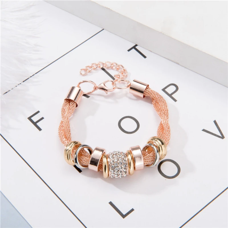 Bracelet Femme Pas Cher : Chic Sans Dépenser 3 Bracelet Femme Pas Cher : Chic Sans Dépenser – Image 3