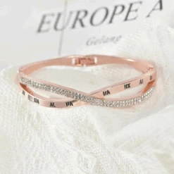 Bracelet Femme Pas Cher : Éclat Abordable -Samfuryus Soldes Boutique Bracelet Femme Pas Cher Eclat Abordable 1
