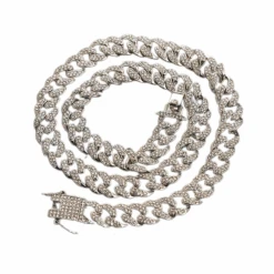 Chaîne Bijoux Homme : La Mode Au Masculin