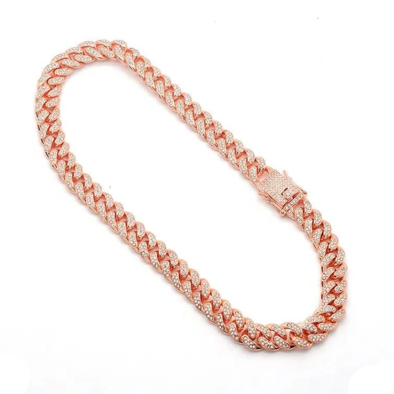 Chaine Homme Acier Inoxydable : Métal Sophistiqué 2 Chaine Homme Acier Inoxydable : Métal Sophistiqué – Image 2