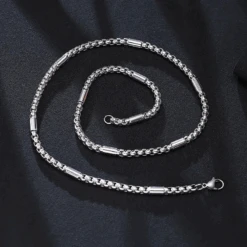 Chaîne Homme Acier Inoxydable : Style Inaltérable 4 Chaîne Homme Acier Inoxydable : Style Inaltérable -Samfuryus Soldes Boutique Chaine Homme Acier Inoxydable Style Inalterable 1