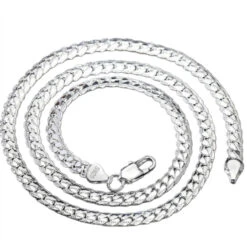 Chaîne Or Blanc Femme: Pureté Sophistiquée