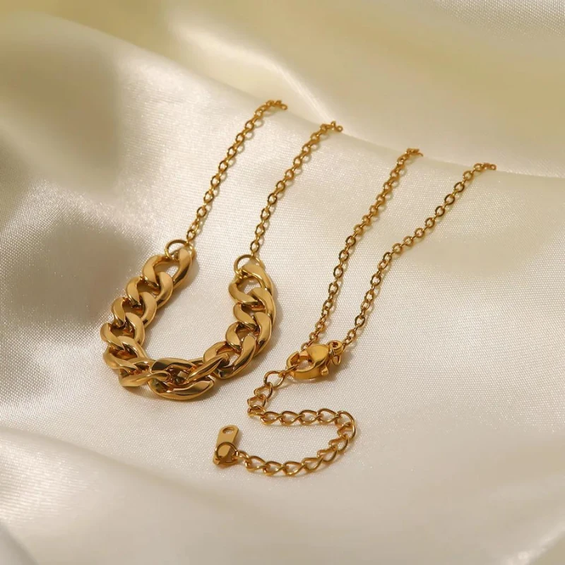 Chaîne Or Femme: Lueur Sublime 3 Chaîne Or Femme: Lueur Sublime – Image 3