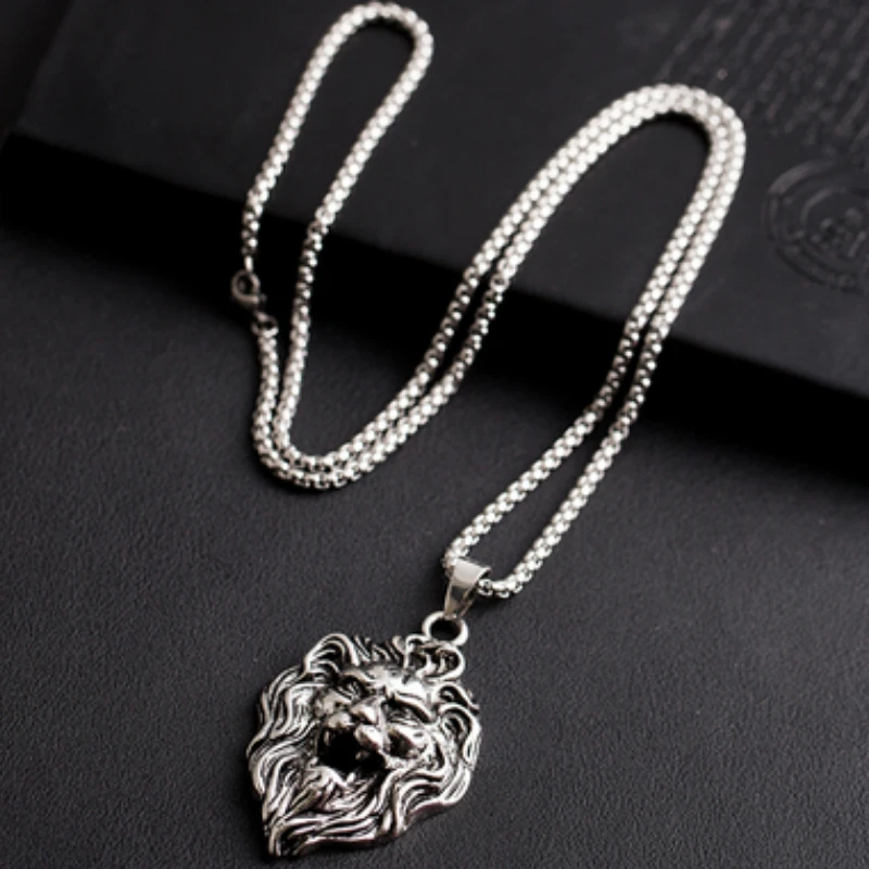 Chaîne Pendentif Homme: Élégance Assurée 2 Chaîne Pendentif Homme: Élégance Assurée – Image 2