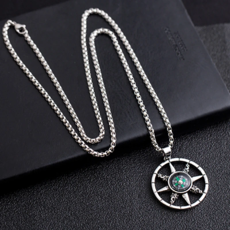 Chaîne Pendentif Homme: Style Authentique 2 Chaîne Pendentif Homme: Style Authentique – Image 2