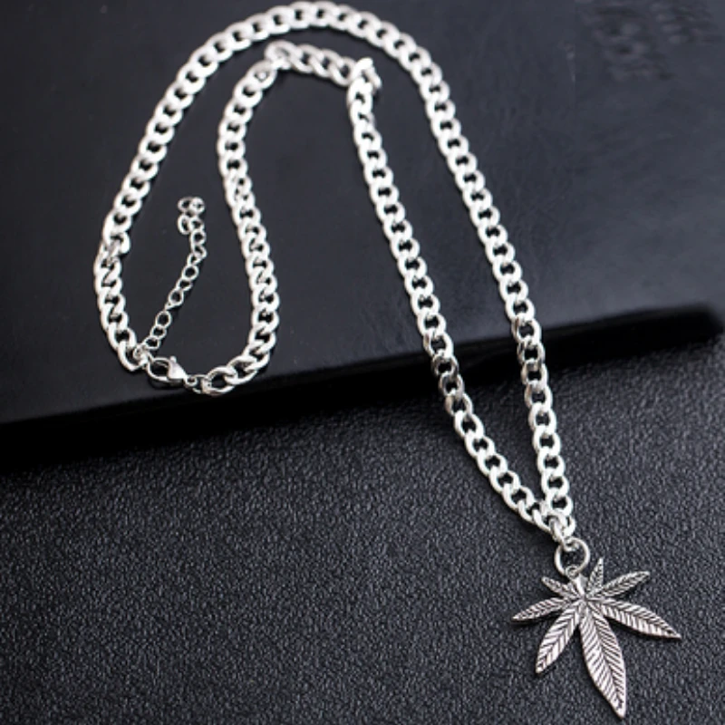 Chaine De Cou Homme: Raffinement Dévoilé 2 Chaine De Cou Homme: Raffinement Dévoilé – Image 2