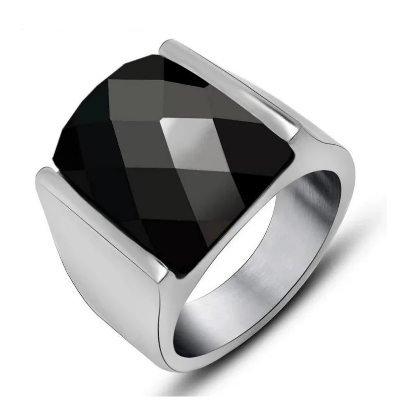 Chevalière Homme Acier : Robuste Et Stylée 1 Chevalière Homme Acier : Robuste Et Stylée