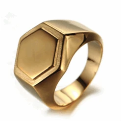 Chevalière Homme Luxe: Détails Distincts En Acier