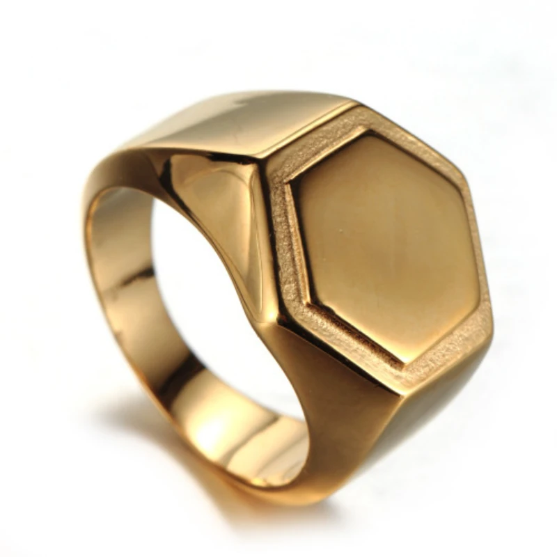 Chevalière Homme Luxe: Détails Distincts En Acier 2 Chevalière Homme Luxe: Détails Distincts En Acier – Image 2