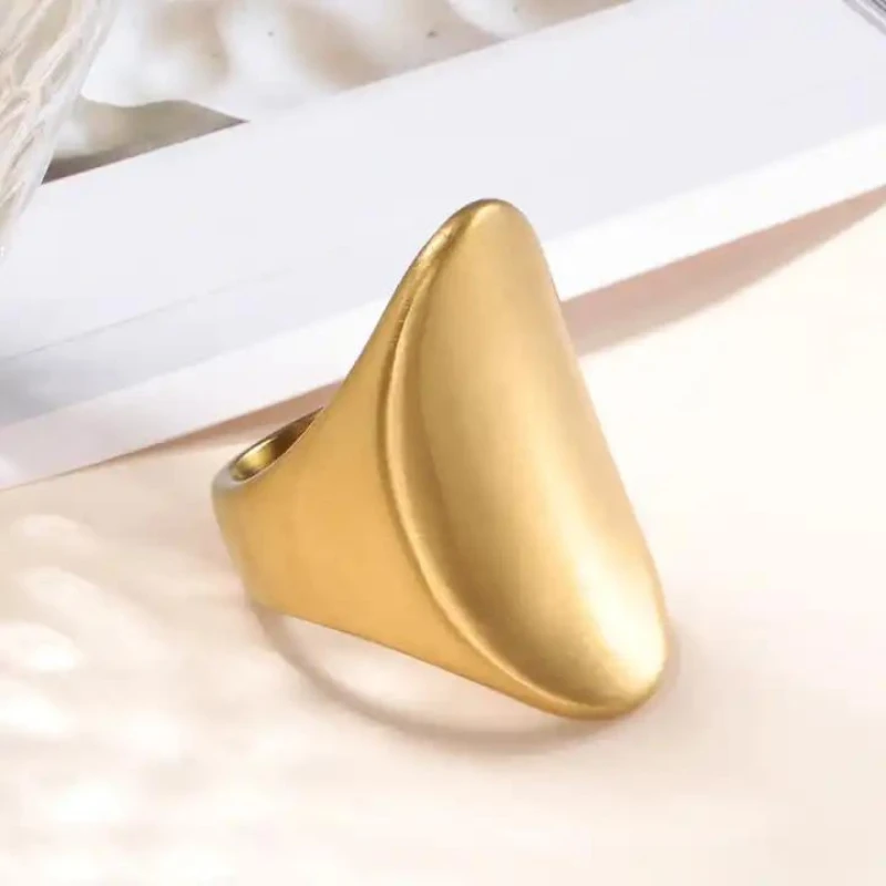 Grosse Bague Femme Dorée (Plaqué Or) 3 Grosse Bague Femme Dorée (Plaqué Or) – Image 3