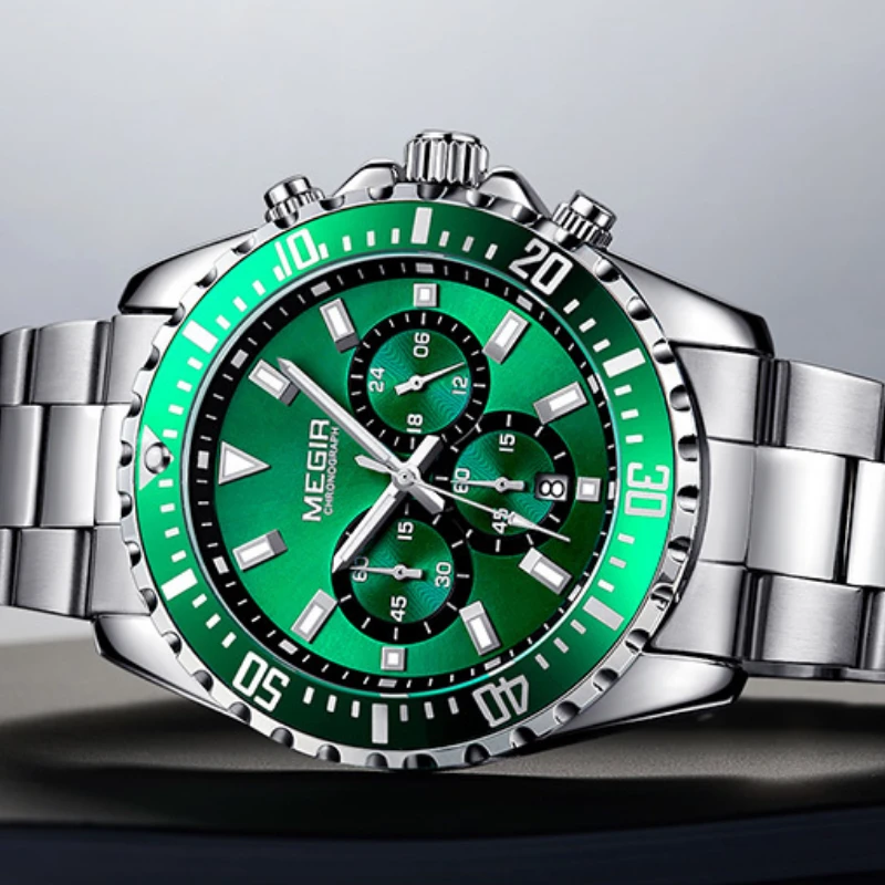 Montre Argent Homme : Éclat Subtil 4 Montre Argent Homme : Éclat Subtil – Image 4