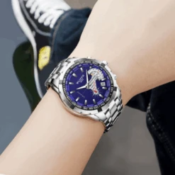 Montre Argent Homme : Éclat Du Chic 5 Montre Argent Homme : Éclat Du Chic -Samfuryus Soldes Boutique Montre Argent Homme Eclat du Chic 1