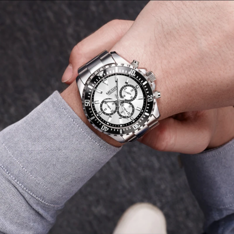 Montre Argent Homme : Reflet De Style 4 Montre Argent Homme : Reflet De Style – Image 4