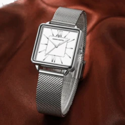 Montre Carrée Femme: Féminité Abstraite -Samfuryus Soldes Boutique Montre Carree Femme Feminite Abstraite 2