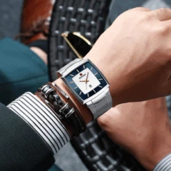 Montre Carrée Homme: Un Chef-d'œuvre De Précision -Samfuryus Soldes Boutique Montre Carree Homme Un Chef d oeuvre de Precision 2